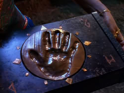 extant_XenaWarriorPrincess_1x04_CradleOfHope_03007