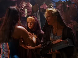 extant_XenaWarriorPrincess_1x04_CradleOfHope_03038
