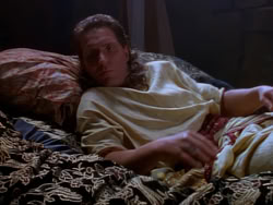 extant_XenaWarriorPrincess_1x04_CradleOfHope_03068