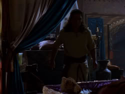 extant_XenaWarriorPrincess_1x04_CradleOfHope_03082