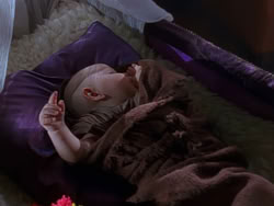 extant_XenaWarriorPrincess_1x04_CradleOfHope_03087