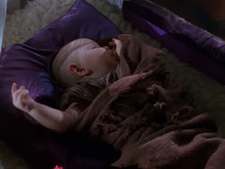 extant_XenaWarriorPrincess_1x04_CradleOfHope_03089