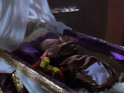 extant_XenaWarriorPrincess_1x04_CradleOfHope_03170