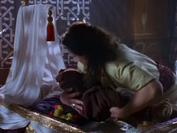 extant_XenaWarriorPrincess_1x04_CradleOfHope_03180