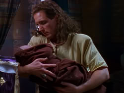 extant_XenaWarriorPrincess_1x04_CradleOfHope_03192