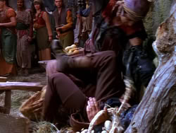 extant_XenaWarriorPrincess_1x04_CradleOfHope_03284