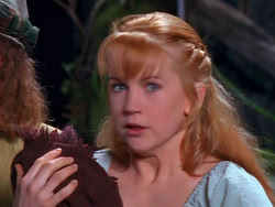 extant_XenaWarriorPrincess_1x04_CradleOfHope_03301