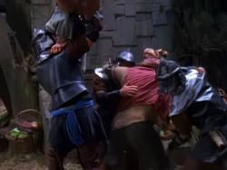 extant_XenaWarriorPrincess_1x04_CradleOfHope_03316