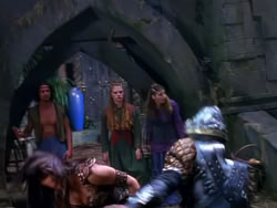 extant_XenaWarriorPrincess_1x04_CradleOfHope_03374