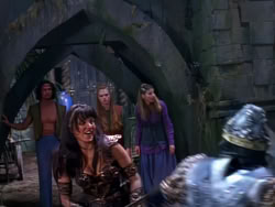 extant_XenaWarriorPrincess_1x04_CradleOfHope_03375