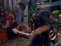 extant_XenaWarriorPrincess_1x04_CradleOfHope_03378