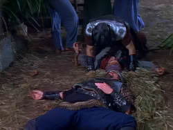 extant_XenaWarriorPrincess_1x04_CradleOfHope_03419