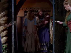 extant_XenaWarriorPrincess_1x04_CradleOfHope_03451