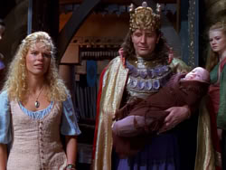 extant_XenaWarriorPrincess_1x04_CradleOfHope_03458