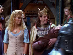 extant_XenaWarriorPrincess_1x04_CradleOfHope_03459