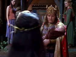 extant_XenaWarriorPrincess_1x04_CradleOfHope_03464
