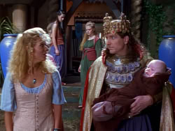 extant_XenaWarriorPrincess_1x04_CradleOfHope_03477