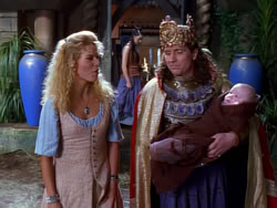 extant_XenaWarriorPrincess_1x04_CradleOfHope_03479