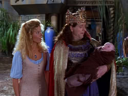 extant_XenaWarriorPrincess_1x04_CradleOfHope_03485
