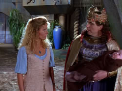 extant_XenaWarriorPrincess_1x04_CradleOfHope_03487