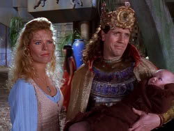 extant_XenaWarriorPrincess_1x04_CradleOfHope_03525