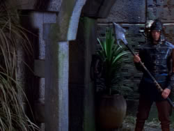 extant_XenaWarriorPrincess_1x04_CradleOfHope_03534