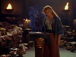extant_XenaWarriorPrincess_1x04_CradleOfHope_03557