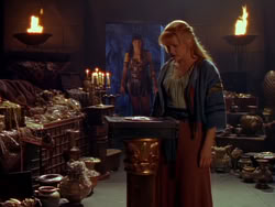 extant_XenaWarriorPrincess_1x04_CradleOfHope_03559