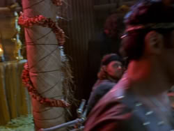 extant_XenaWarriorPrincess_1x05_ThePathNotTaken_00290