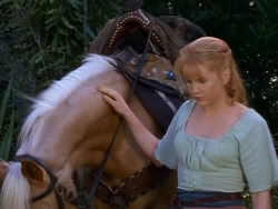 extant_XenaWarriorPrincess_1x07-TheTitans_00122