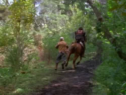 extant_XenaWarriorPrincess_1x07-TheTitans_00175