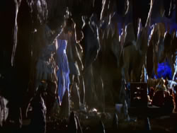 extant_XenaWarriorPrincess_1x07-TheTitans_00405
