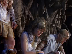 extant_XenaWarriorPrincess_1x07-TheTitans_00454