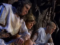 extant_XenaWarriorPrincess_1x07-TheTitans_00470
