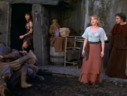 extant_XenaWarriorPrincess_1x07-TheTitans_00821