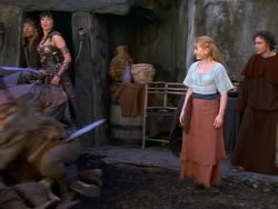 extant_XenaWarriorPrincess_1x07-TheTitans_00823