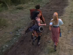 extant_XenaWarriorPrincess_1x07-TheTitans_01503