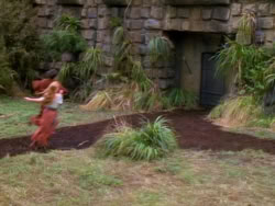 extant_XenaWarriorPrincess_1x07-TheTitans_01521
