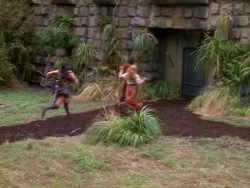 extant_XenaWarriorPrincess_1x07-TheTitans_01522