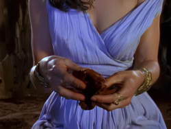 extant_XenaWarriorPrincess_1x07-TheTitans_01557