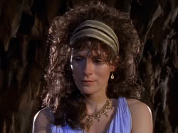 extant_XenaWarriorPrincess_1x07-TheTitans_01663