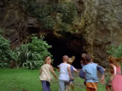 extant_XenaWarriorPrincess_1x07-TheTitans_01954