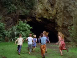 extant_XenaWarriorPrincess_1x07-TheTitans_01955