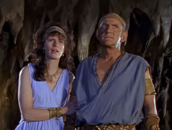 extant_XenaWarriorPrincess_1x07-TheTitans_01994