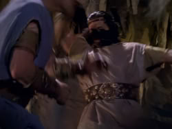 extant_XenaWarriorPrincess_1x07-TheTitans_02149