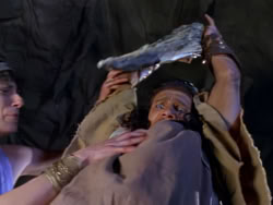 extant_XenaWarriorPrincess_1x07-TheTitans_02188