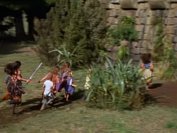 extant_XenaWarriorPrincess_1x07-TheTitans_02222
