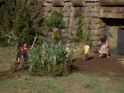 extant_XenaWarriorPrincess_1x07-TheTitans_02223