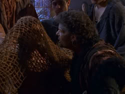 extant_XenaWarriorPrincess_1x07-TheTitans_02301