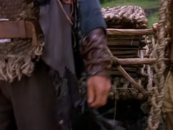 extant_XenaWarriorPrincess_1x07-TheTitans_02322